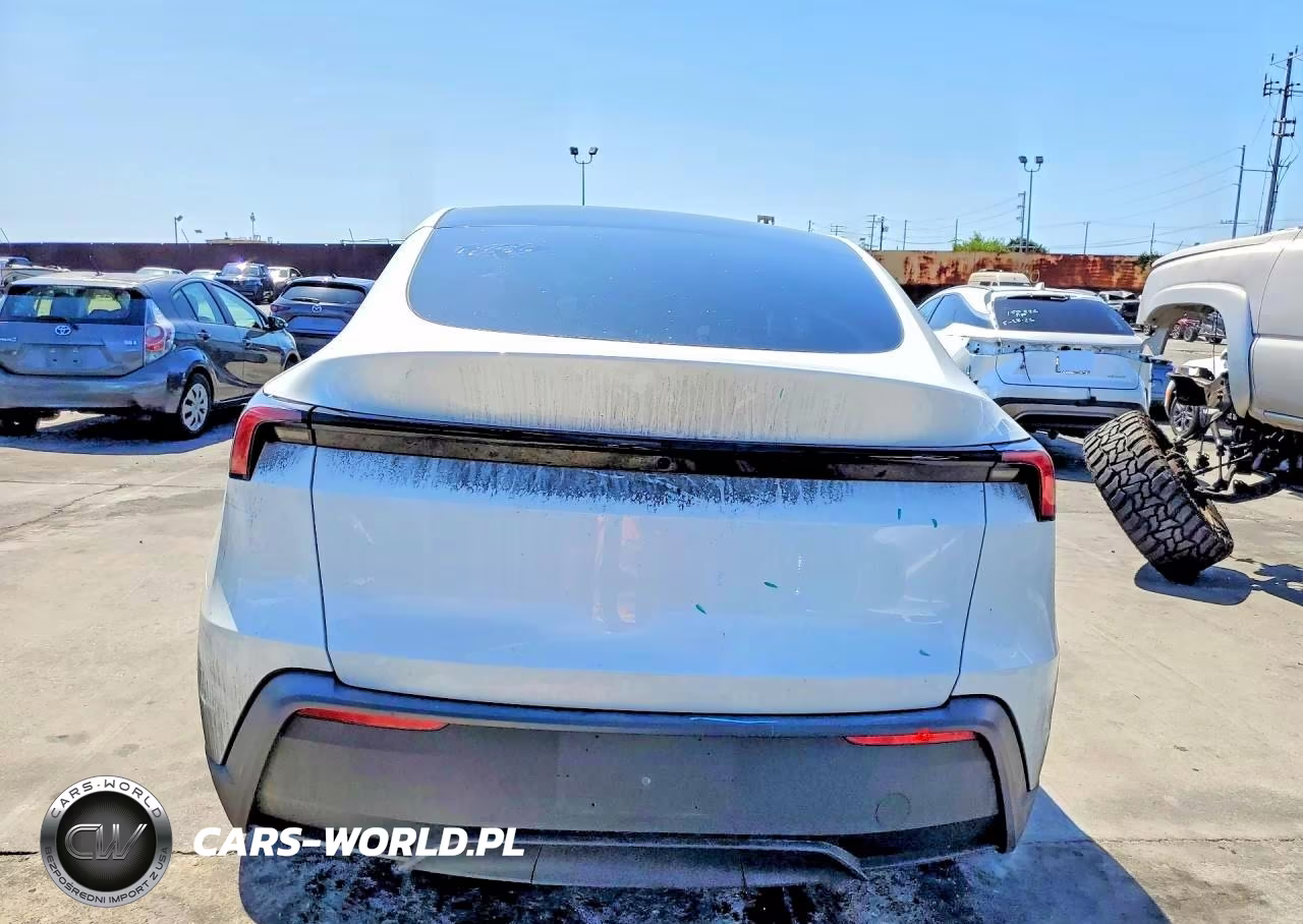 2026 Tesla Model Y VIN:7SAYGDED6TA598375 - 6