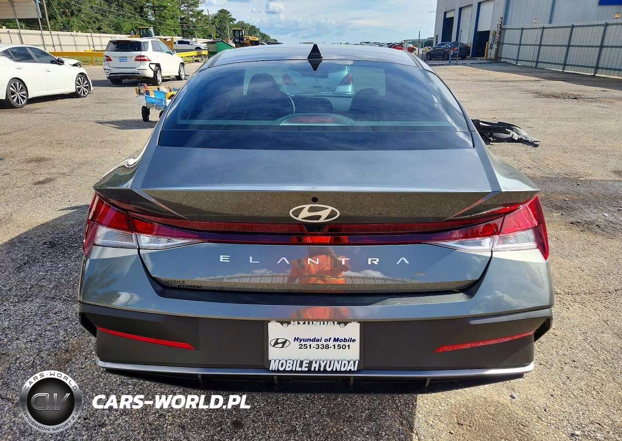 2026 Hyundai Elantra Se VIN:KMHLL4DG1TU203958 - 6