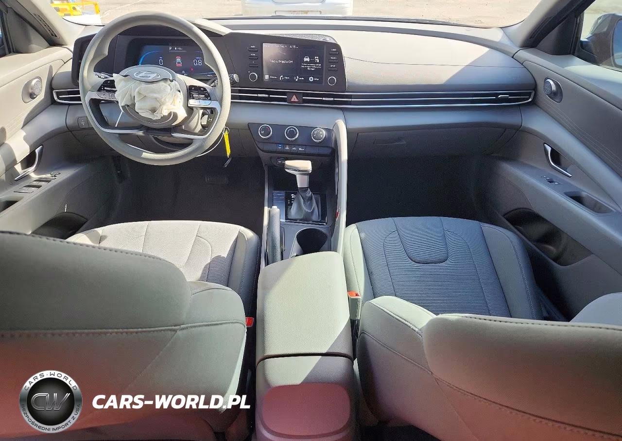 2026 Hyundai Elantra Se VIN:KMHLL4DG1TU203958 - 8