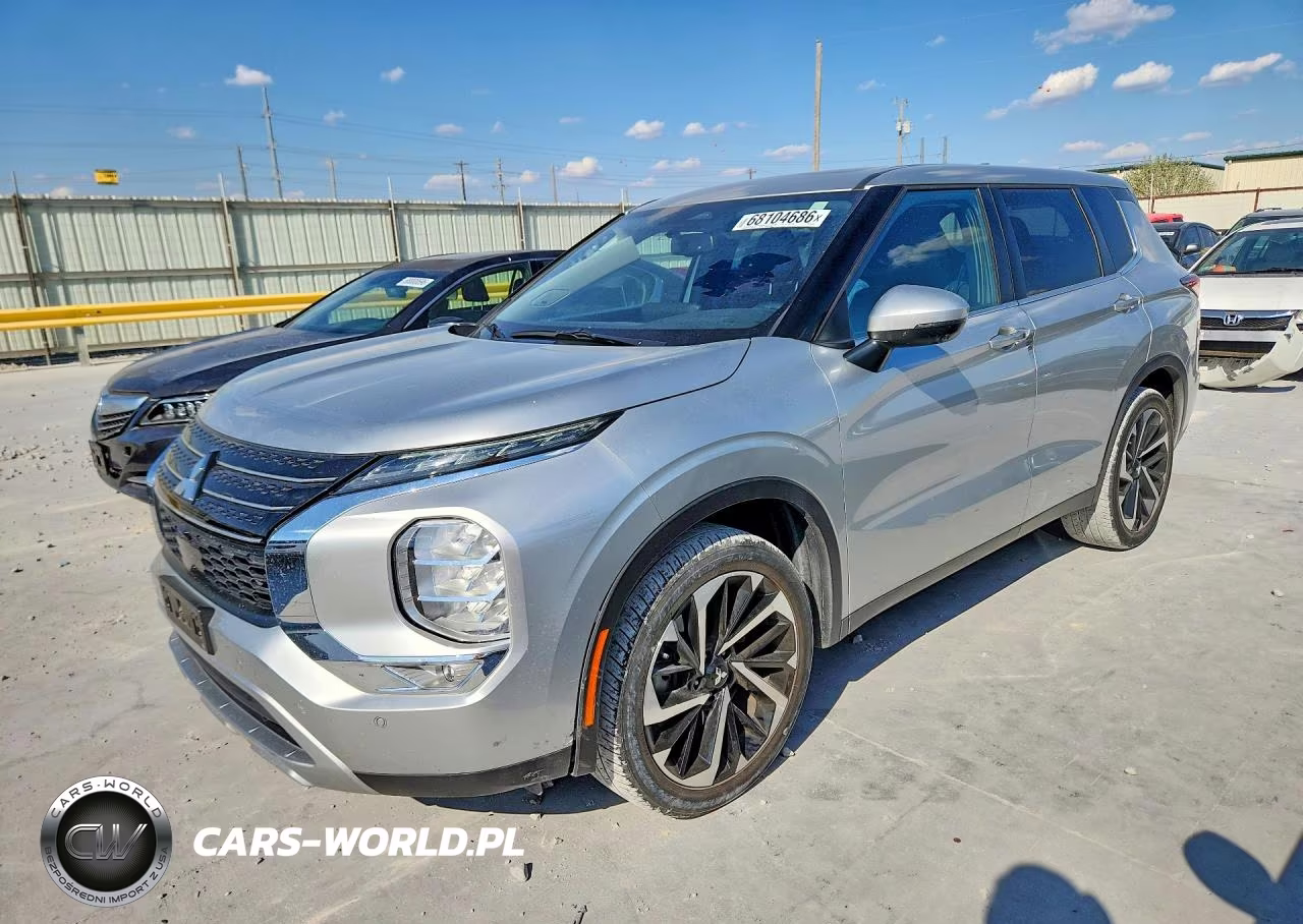 2024 Mitsubishi Outlander Se – zdjęcie 1 z 13