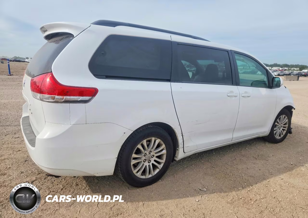 2012 Toyota Sienna Xle 8-Passenger VIN:5TDYK3DCXCS259647 - 3