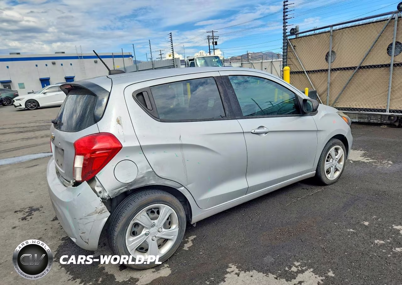 2020 Chevrolet Spark Ls VIN:KL8CA6SA5LC462939 - 3