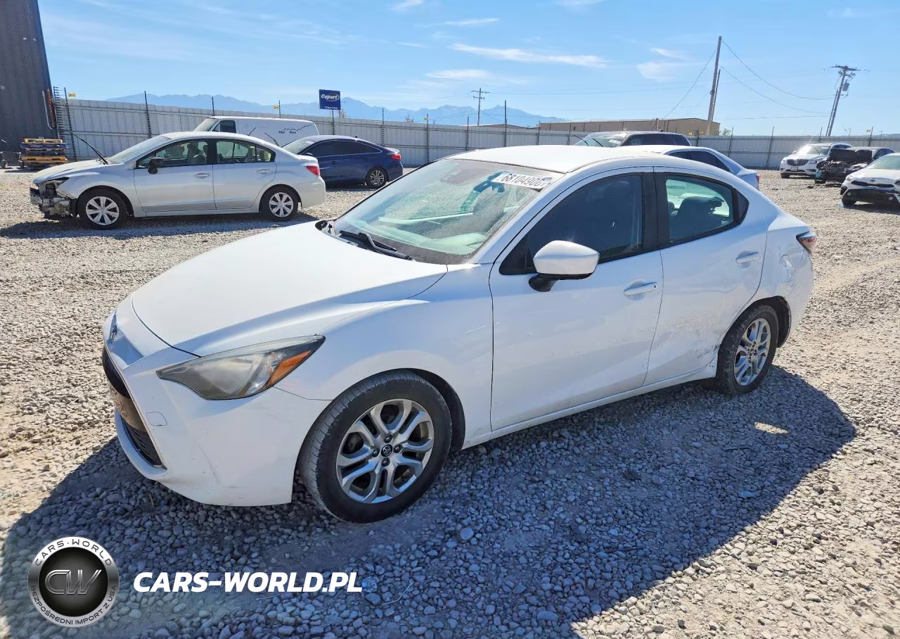 2017 Toyota Yaris Ia Base