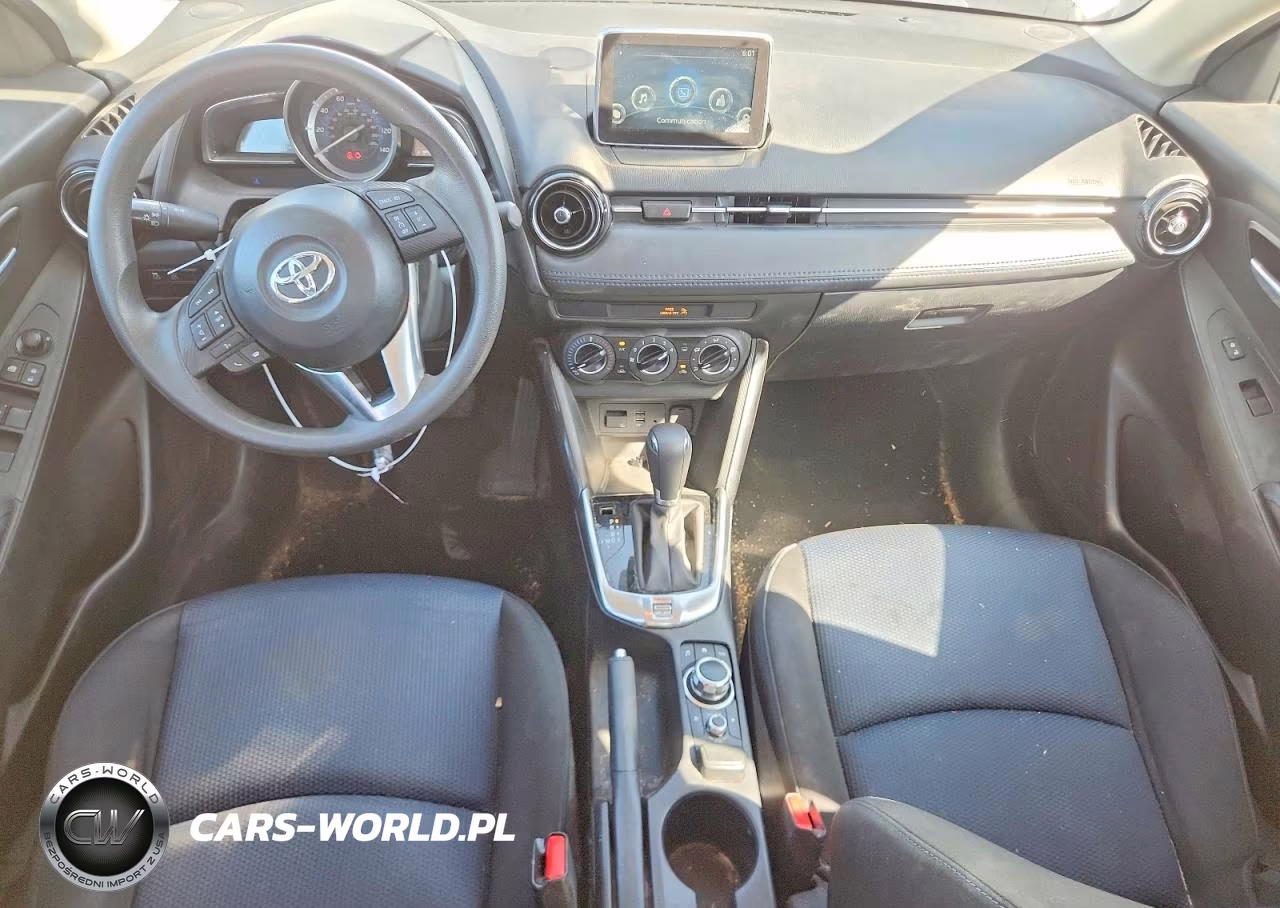 2017 Toyota Yaris Ia Base VIN:3MYDLBYV8HY167519 - 8