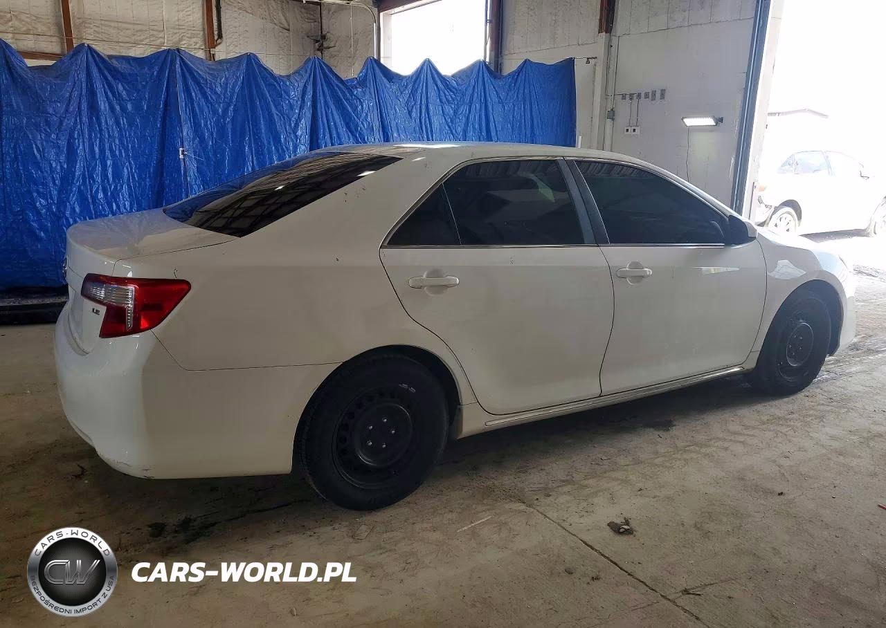 2013 Toyota Camry Le VIN:4T1BF1FK6DU251170 - 3