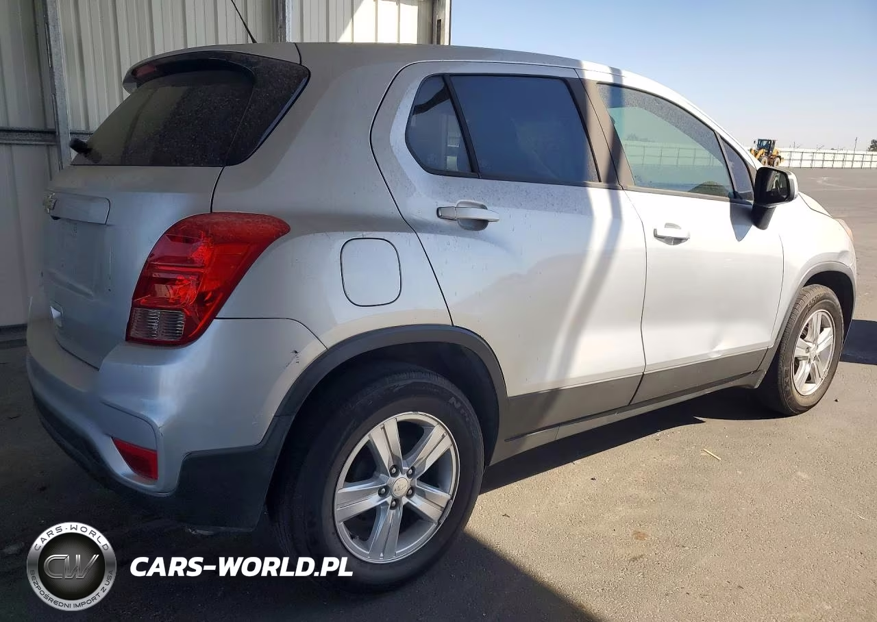 2019 Chevrolet Trax Ls VIN:3GNCJKSB0KL262487 - 3