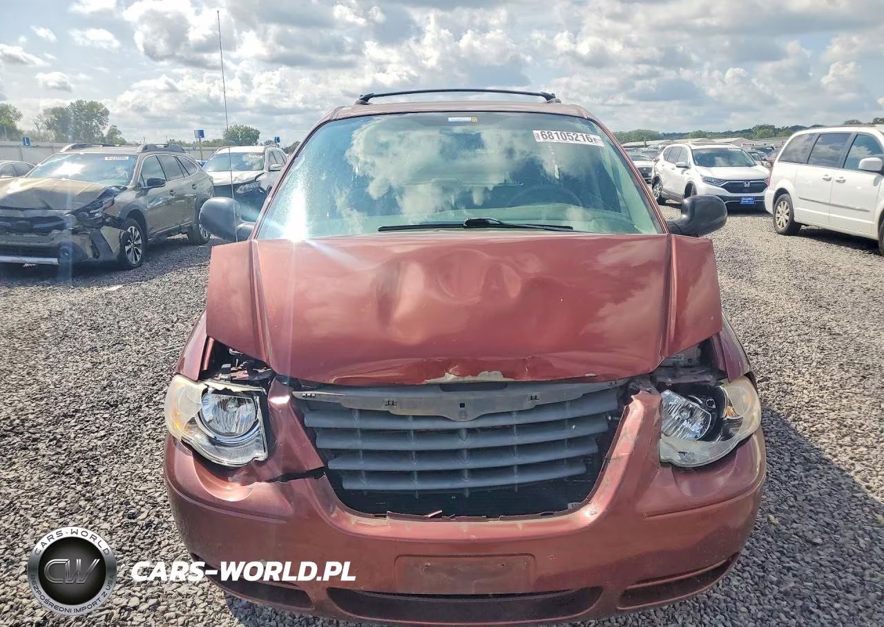 2007 Chrysler Town & Country Touring VIN:2A4GP54L07R299088 - 5