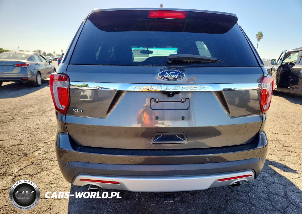 2017 Ford Explorer Xlt VIN:1FM5K7D86HGB14964 - 6