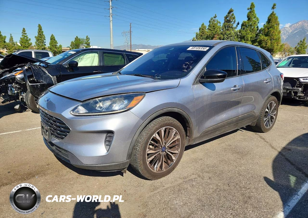 2022 Ford Escape Se