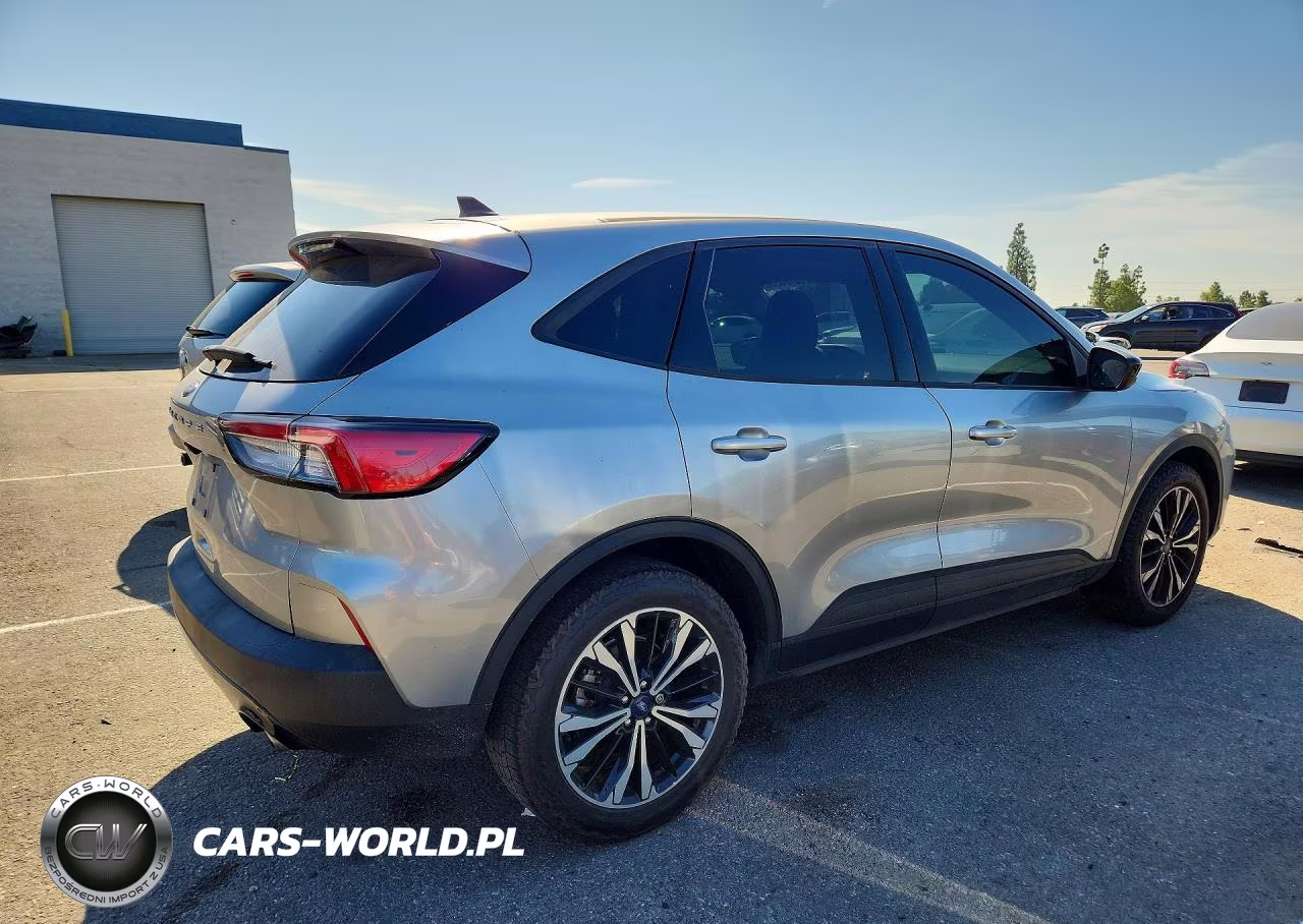 2022 Ford Escape Se VIN:1FMCU0G61NUA83137 - 3