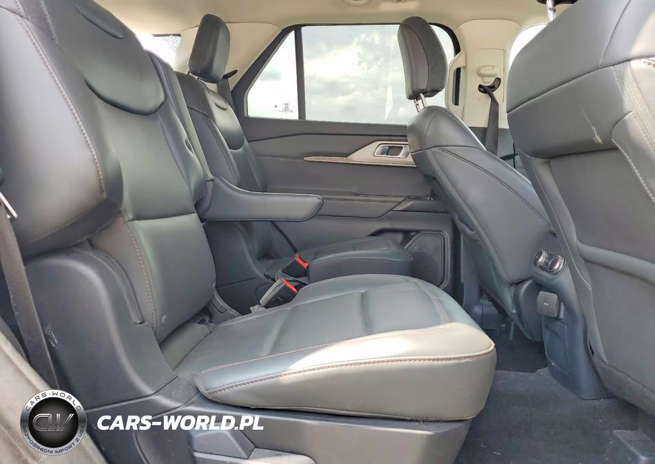 2025 Ford Explorer Active VIN:1FMUK7DH8SGA61316 - 11