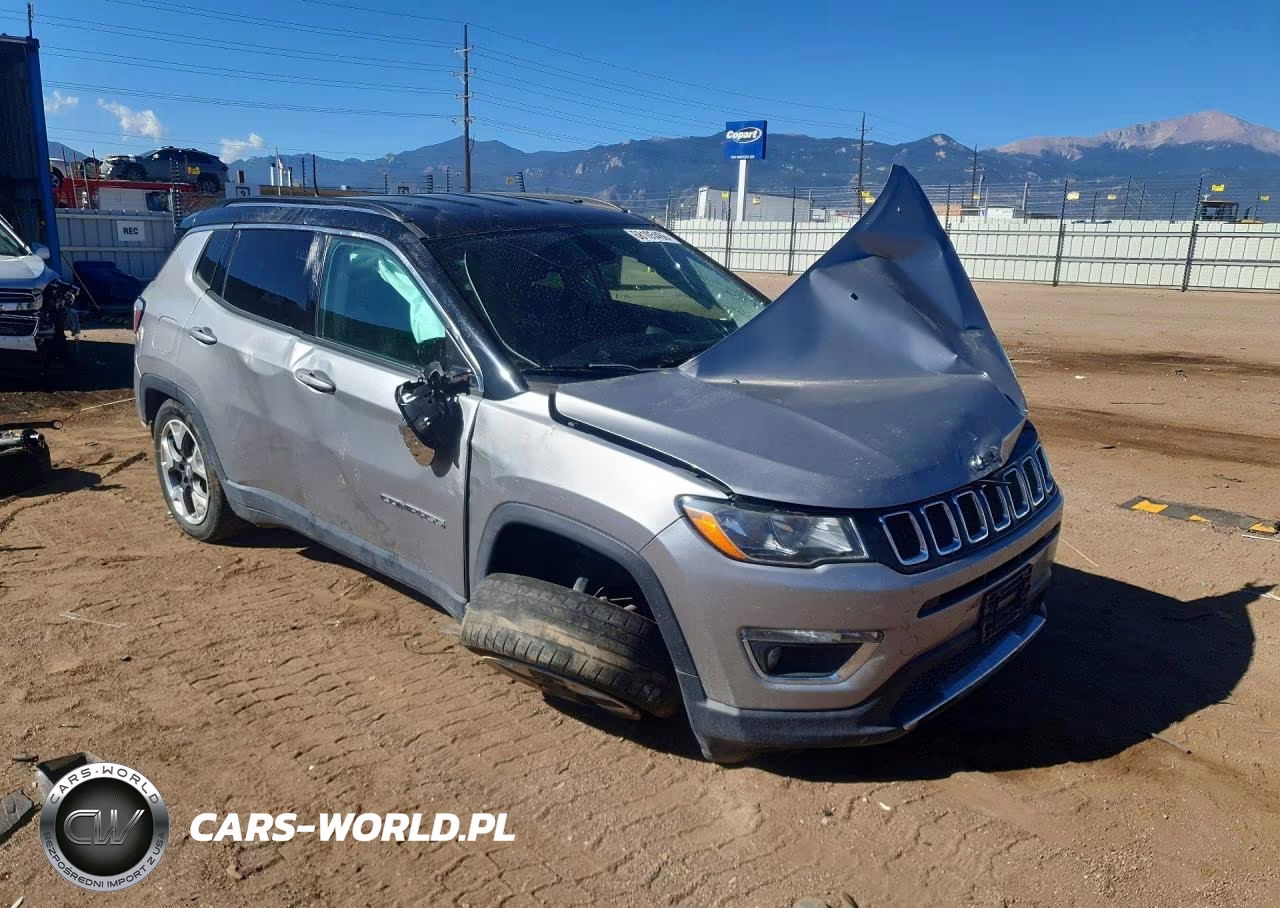 2019 Jeep Compass Limited VIN:3C4NJDCB8KT843179 - 4