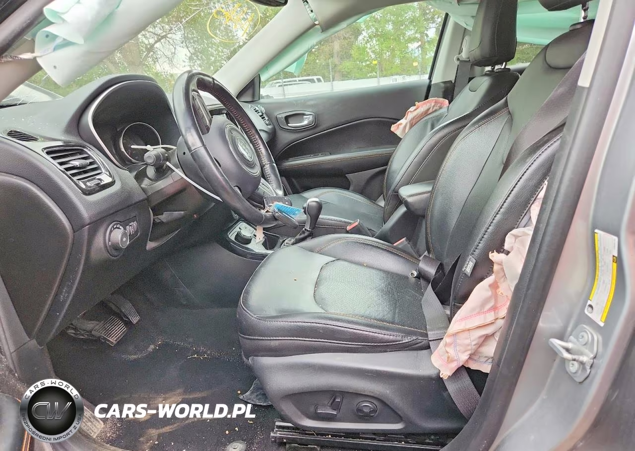 2019 Jeep Compass Limited VIN:3C4NJDCB8KT843179 - 7