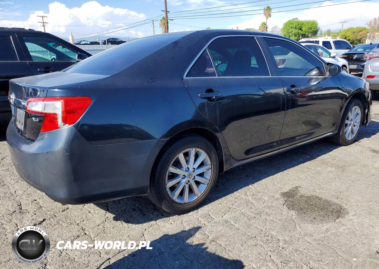 2012 Toyota Camry Xle VIN:4T1BF1FKXCU516669 - 3