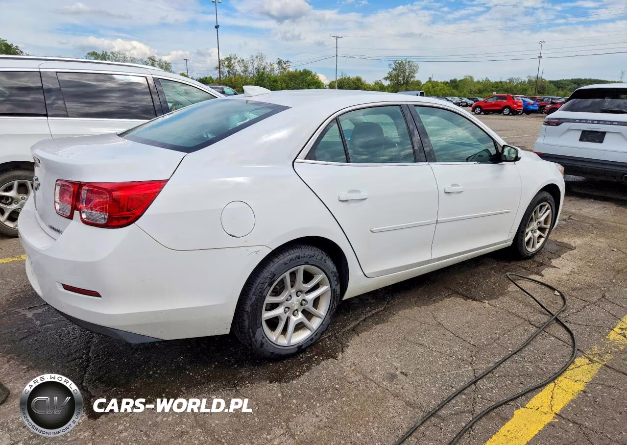 2015 Chevrolet Malibu 1Lt VIN:1G11C5SL9FF209557 - 3