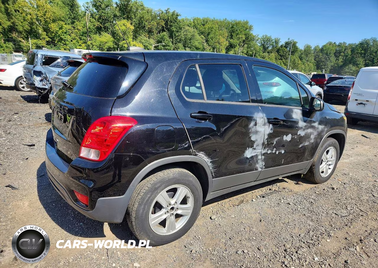 2020 Chevrolet Trax Ls VIN:3GNCJKSB2LL120143 - 3