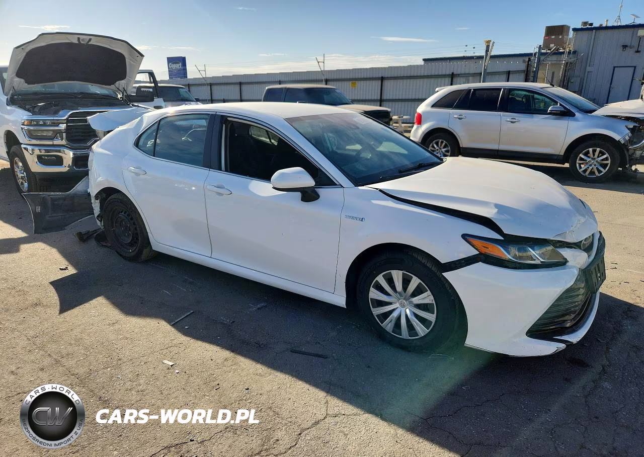 2020 Toyota Camry Le VIN:4T1C31AK5LU017248 - 4