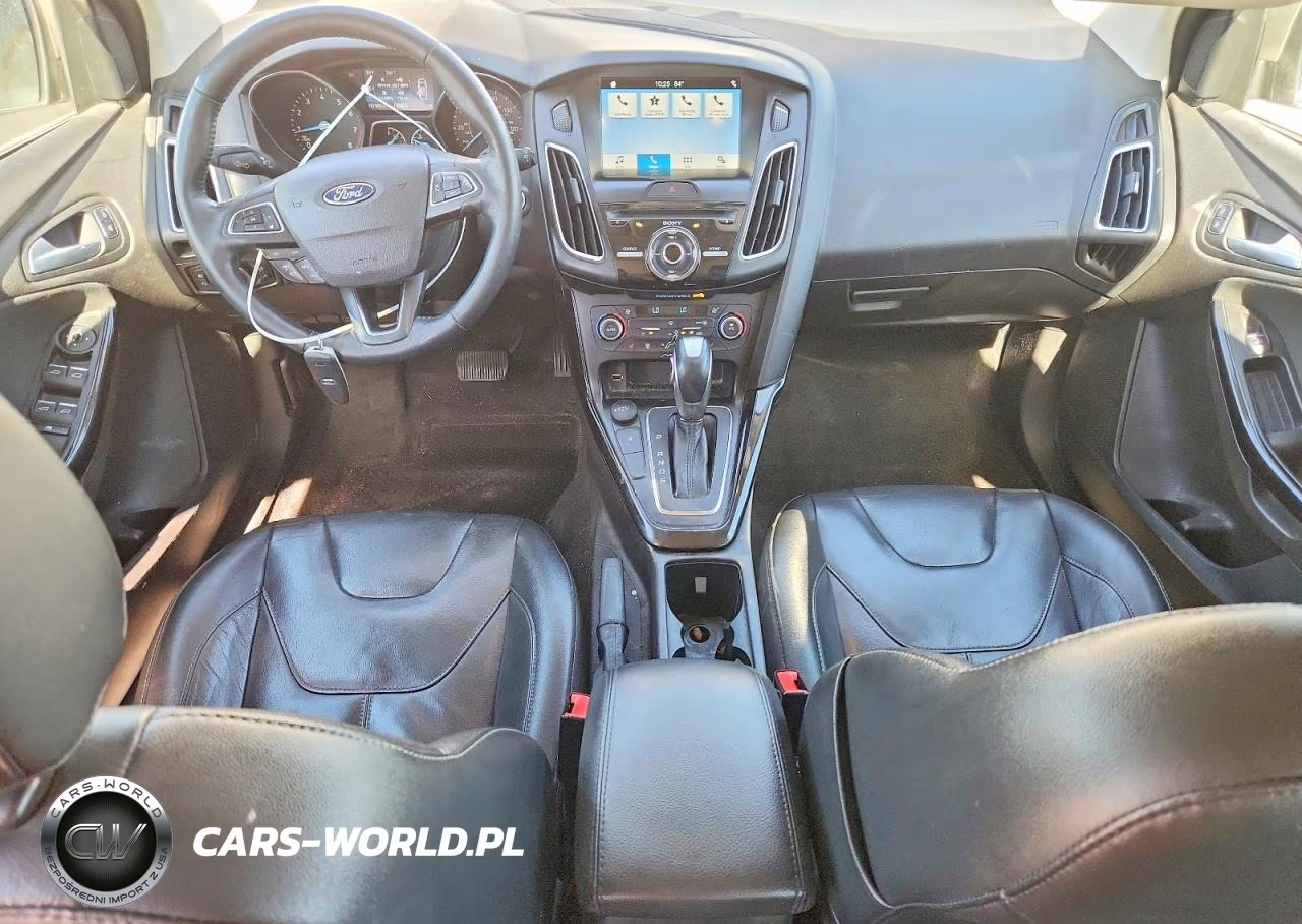 2018 Ford Focus Titanium VIN:1FADP3N28JL253338 - 8