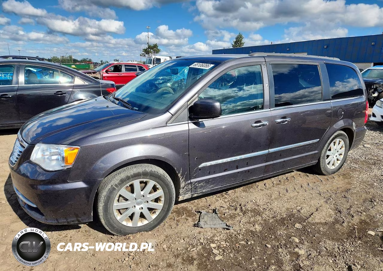2015 Chrysler Town & Country Touring