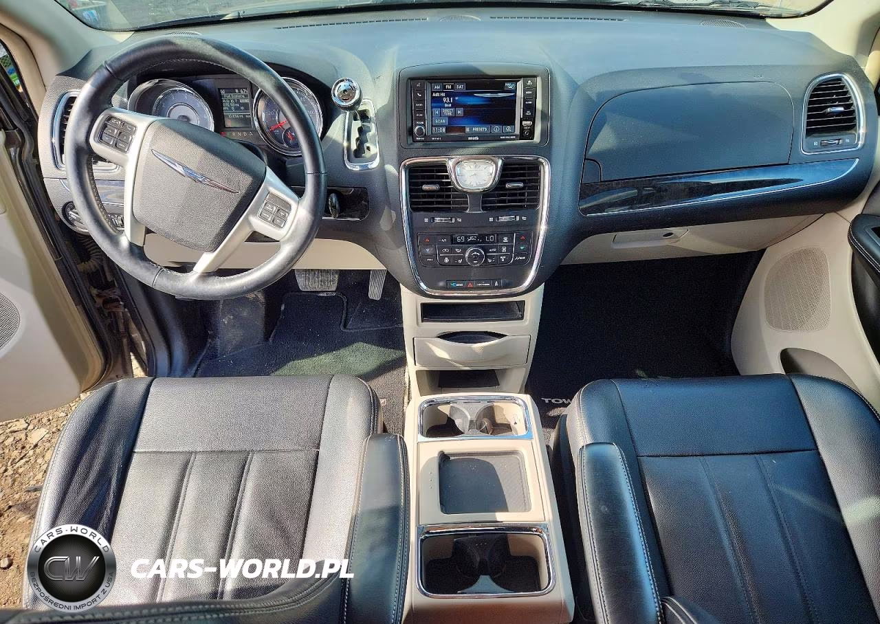 2015 Chrysler Town & Country Touring VIN:2C4RC1BG4FR513958 - 8