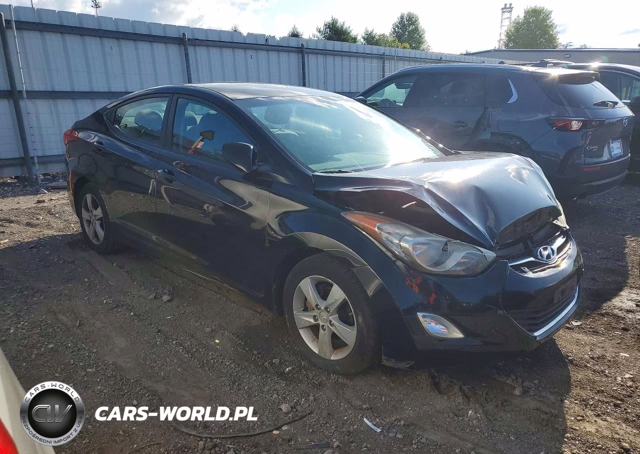 2012 Hyundai Elantra Gls VIN:5NPDH4AE9CH095810 - 4