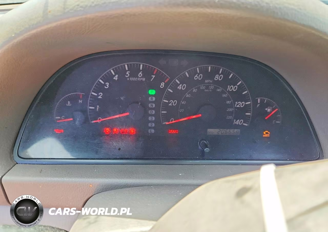 2005 Toyota Camry Le VIN:4T1BE32K15U526921 - 9