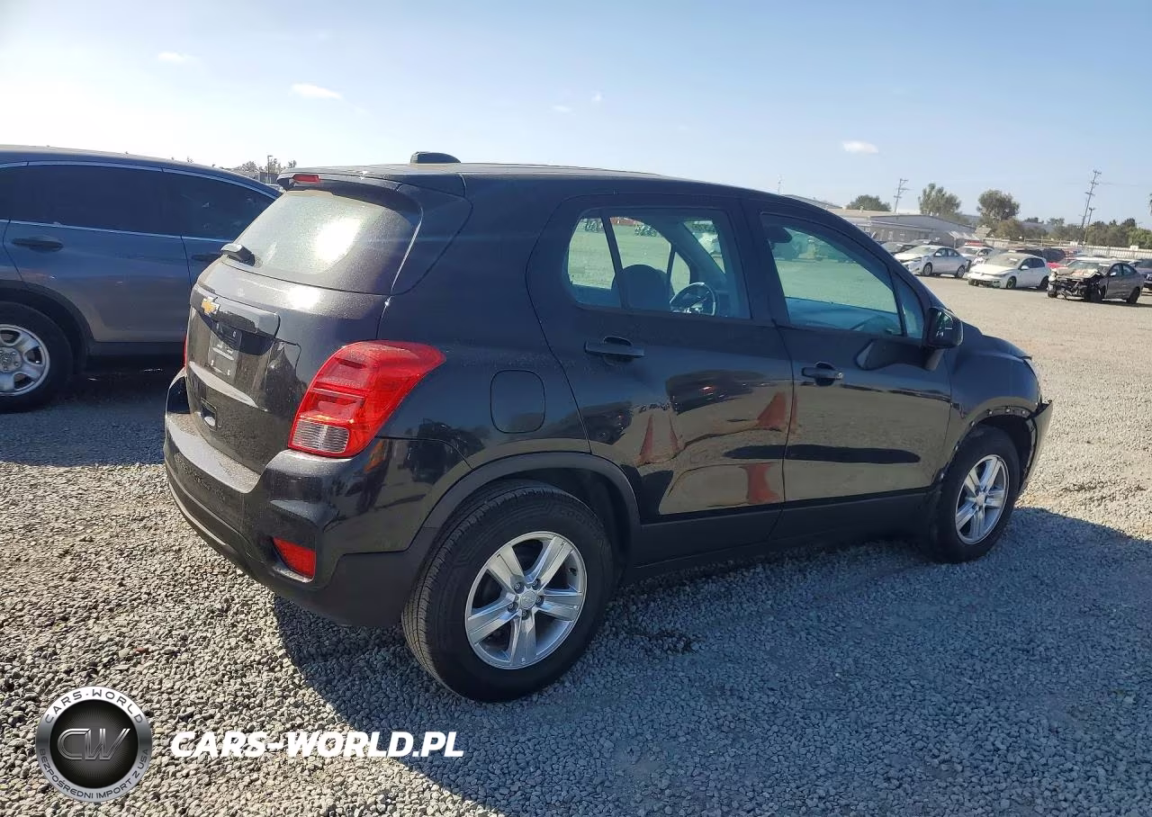 2020 Chevrolet Trax Ls VIN:3GNCJKSB2LL333786 - 3