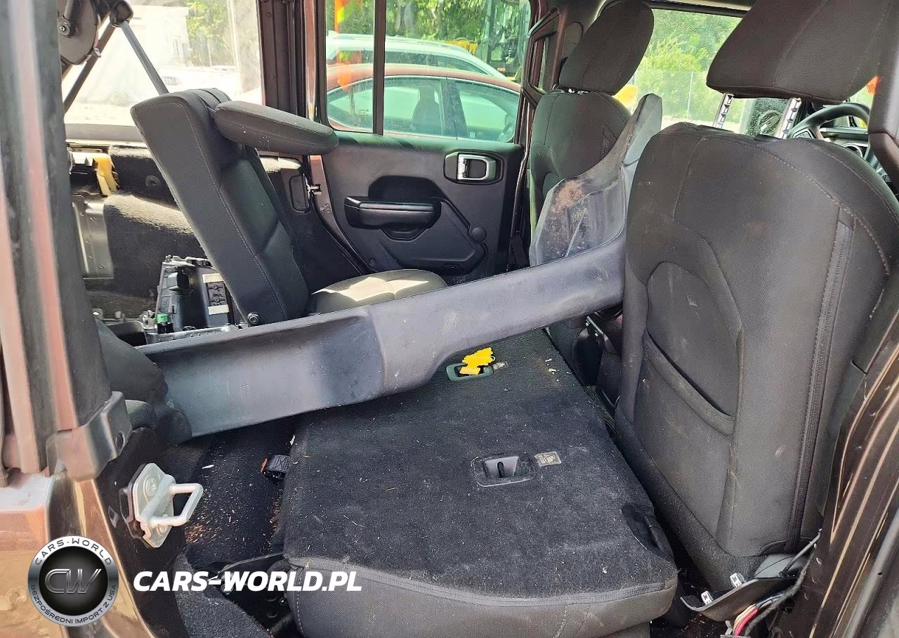 2019 Jeep Wrangler Unlimited Sport VIN:1C4HJXDN9KW541627 - 11