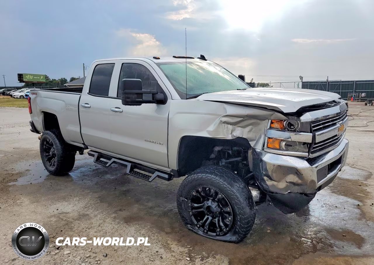2017 Chevrolet Silverado K2500 Heavy Duty VIN:1GC2KUEG0HZ252631 - 4