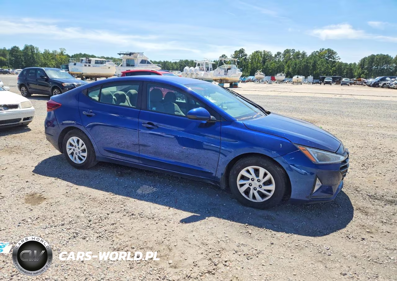 2019 Hyundai Elantra Se VIN:5NPD74LF7KH475803 - 4