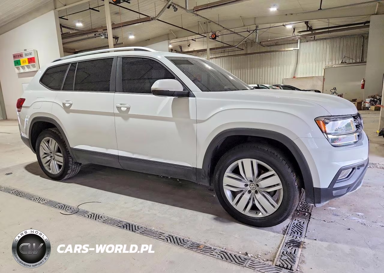 2019 Volkswagen Atlas Se VIN:1V2UR2CA2KC568807 - 4