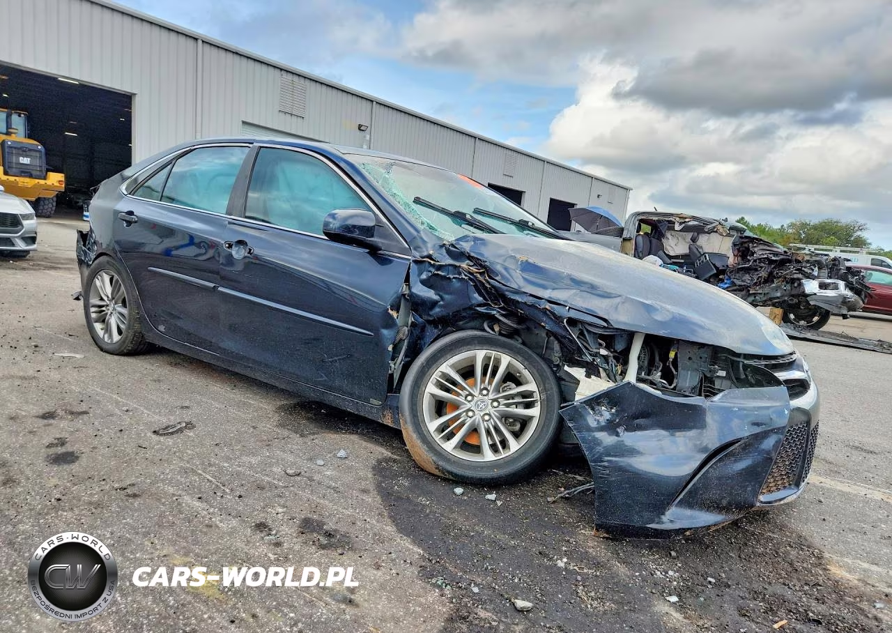 2016 Toyota Camry Se VIN:4T1BF1FK5GU131641 - 4