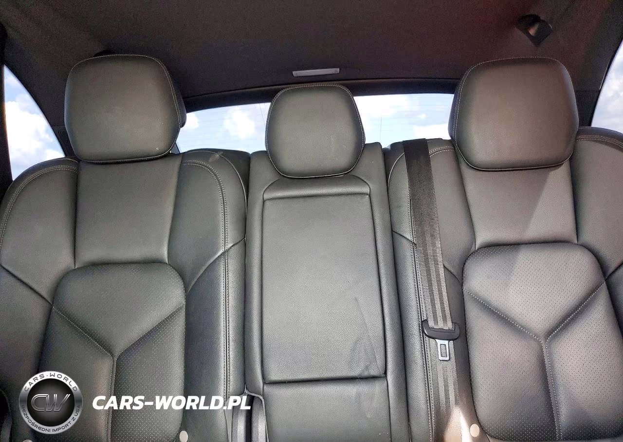 2015 Porsche Cayenne S VIN:WP1AB2A20FLA56701 - 10