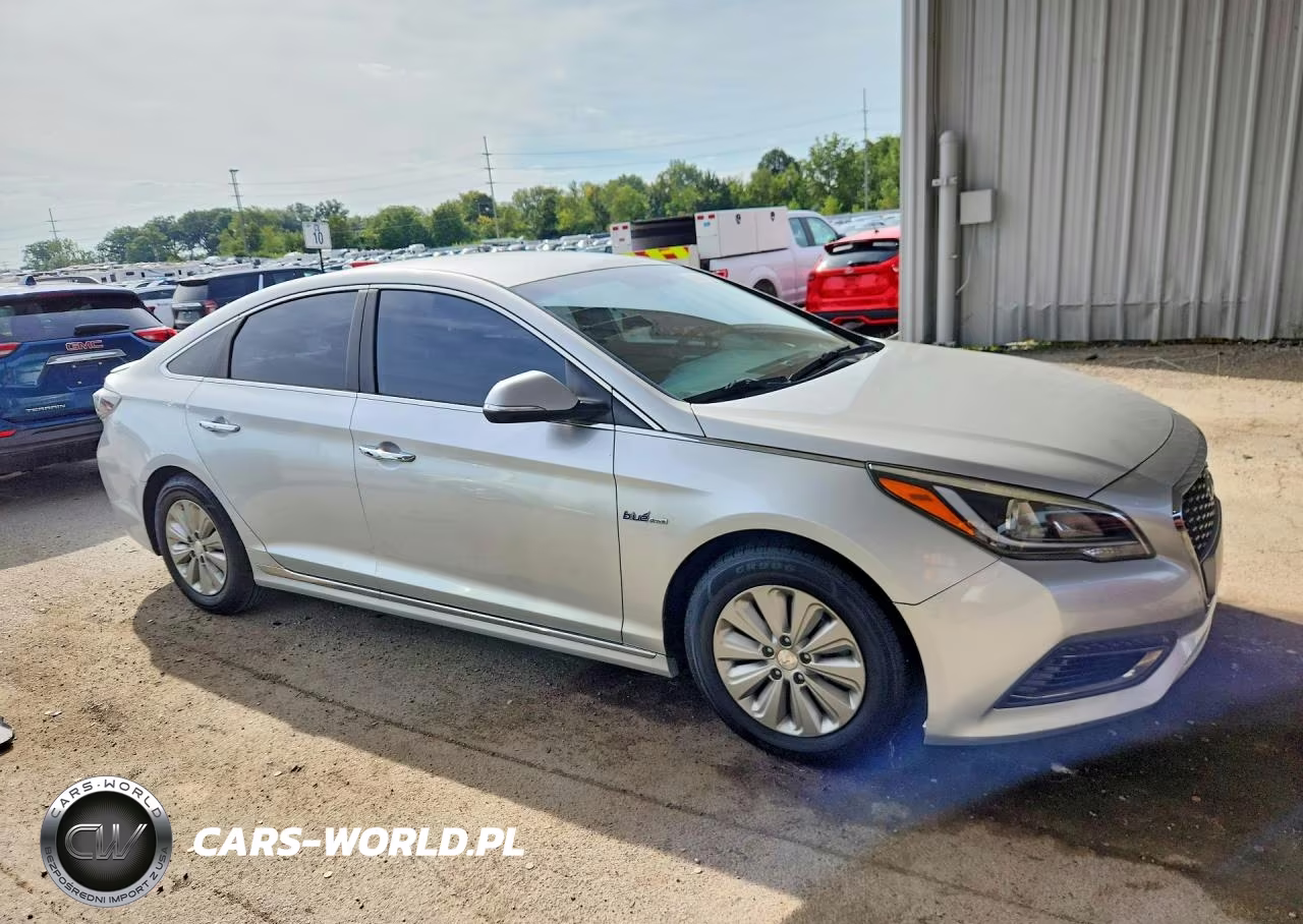 2016 Hyundai Sonata Hybrid Se VIN:KMHE24L13GA016513 - 4