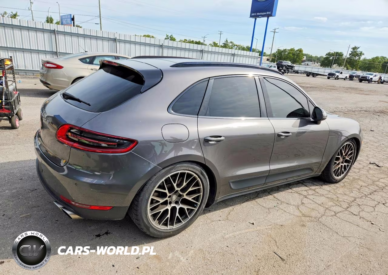 2015 Porsche Macan S VIN:WP1AB2A51FLB69924 - 3