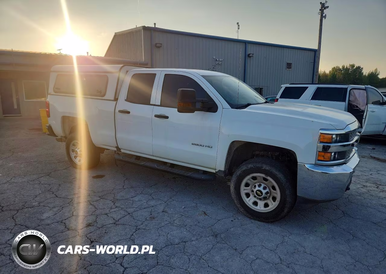2019 Chevrolet Silverado K2500 Heavy Duty VIN:2GC2KREGXK1182097 - 4