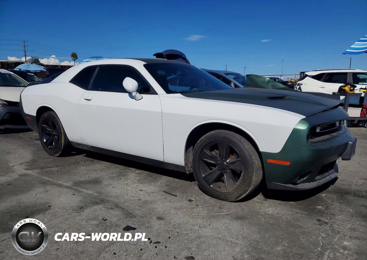 2020 Dodge Challenger Sxt VIN:2C3CDZAGXLH226634 - 4