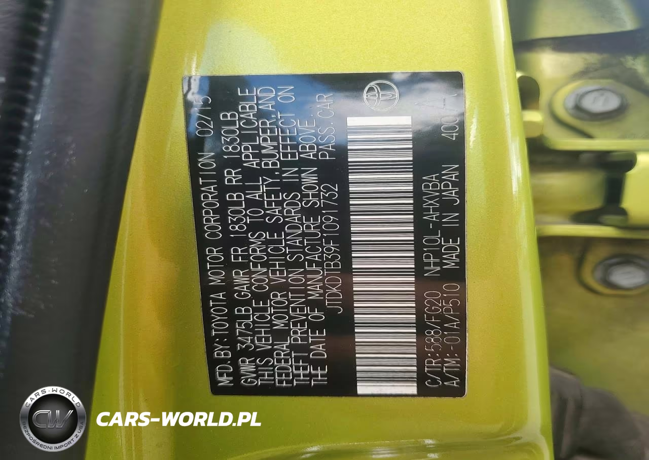 2015 Toyota Prius C Two VIN:JTDKDTB39F1091732 - 13