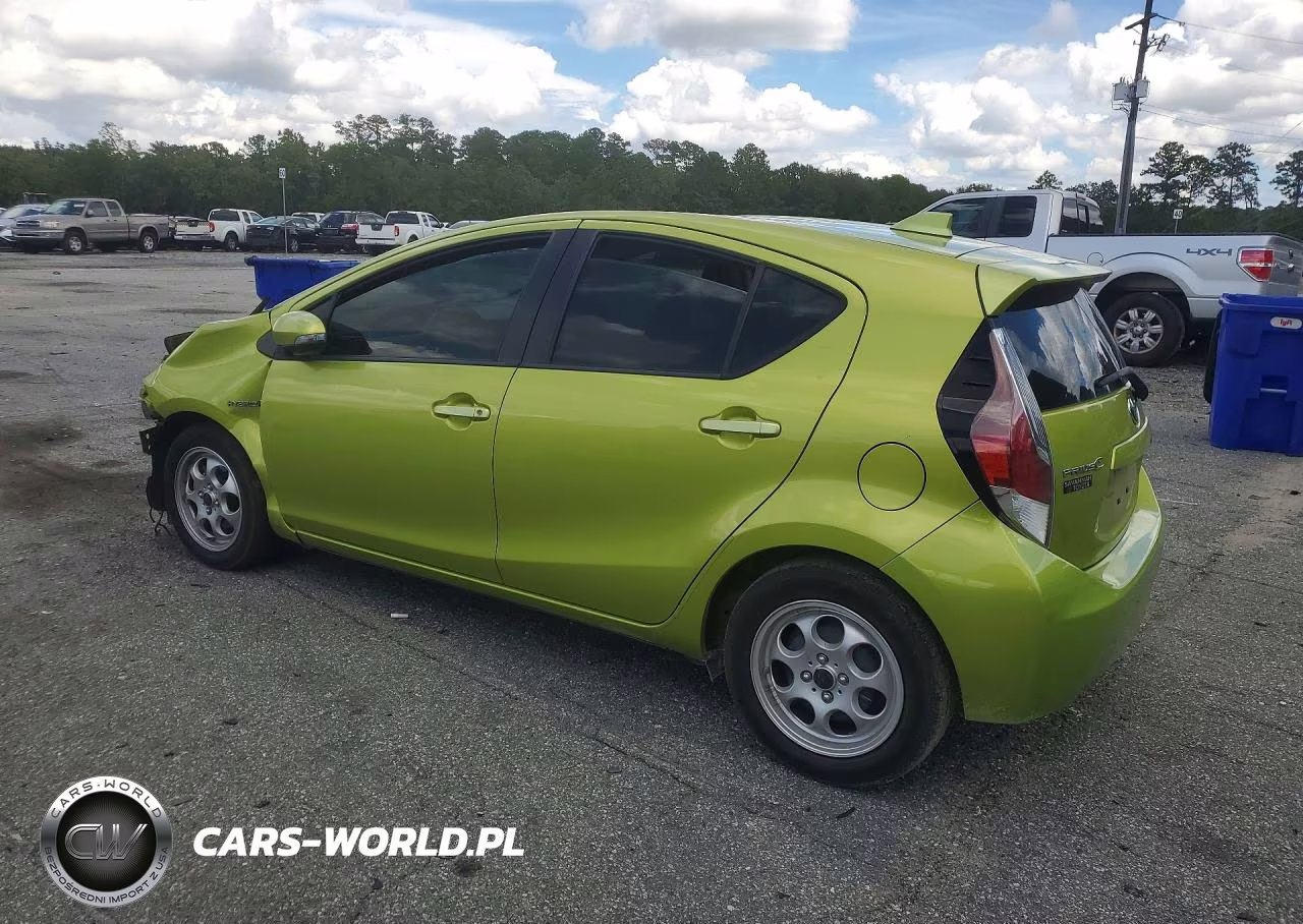 2015 Toyota Prius C Two VIN:JTDKDTB39F1091732 - 2