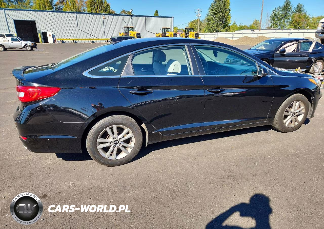 2015 Hyundai Sonata Se VIN:5NPE24AF3FH065205 - 3