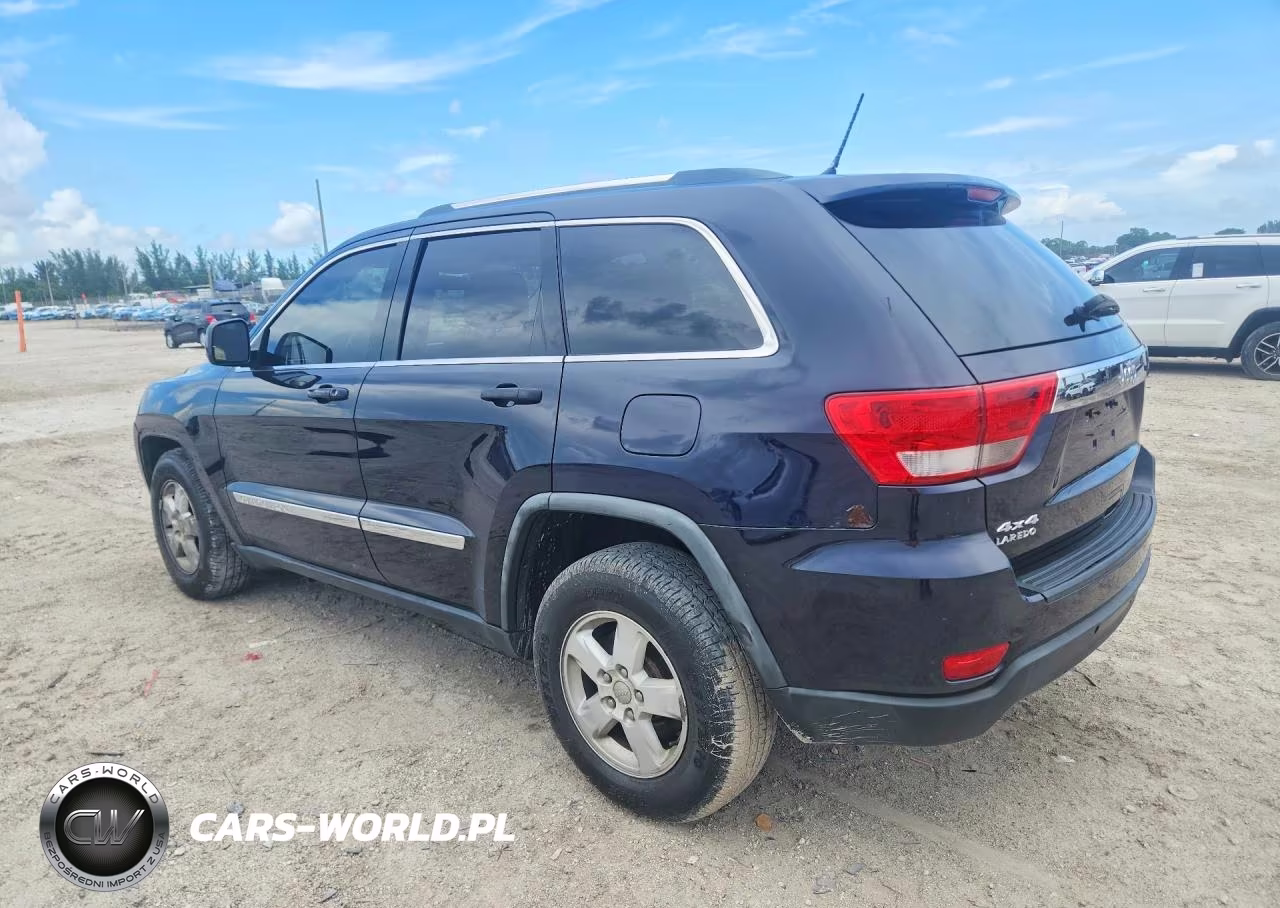 2011 Jeep Grand Cherokee Laredo VIN:1J4RR4GG1BC512594 - 2