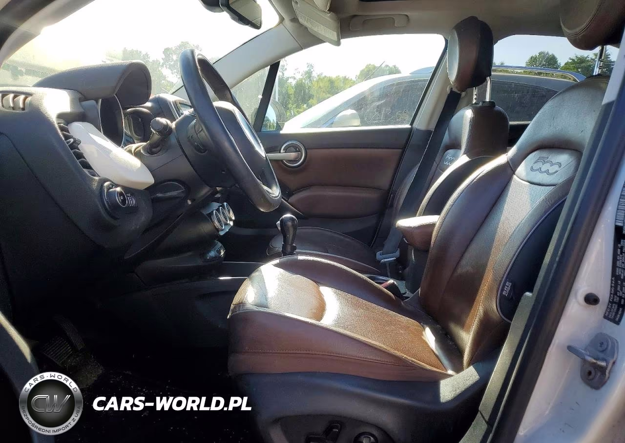 2016 Fiat 500X Lounge VIN:ZFBCFYDT9GP365926 - 7