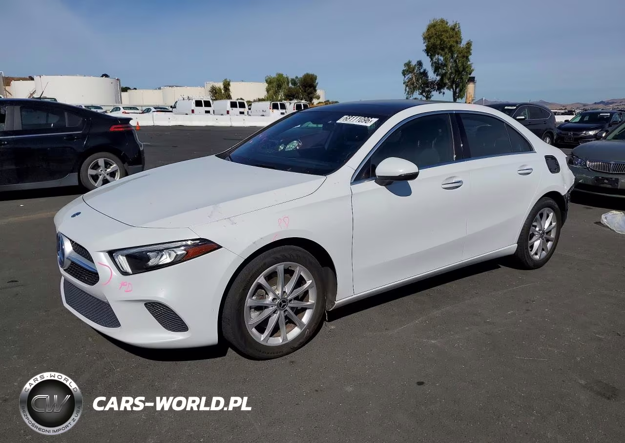 2019 Mercedes-Benz A 220 – zdjęcie 1 z 13