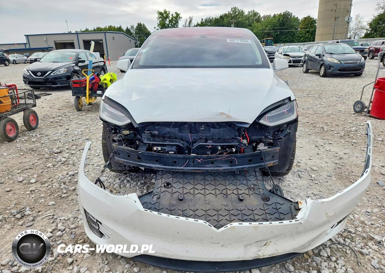 2016 Tesla Model X VIN:5YJXCBE41GFS00247 - 5