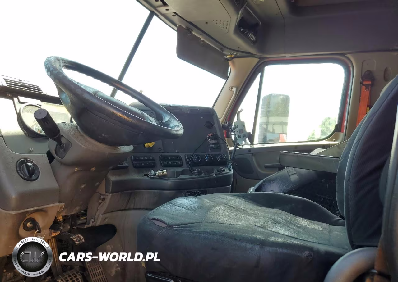 2015 Freightliner Cascadia Semi Truck VIN:3AKJGLD59FSFP6944 - 5