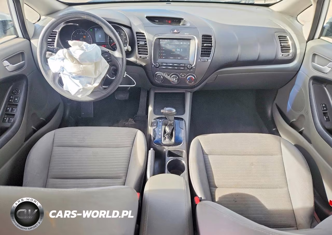 2018 Kia Forte Lx VIN:3KPFL4A73JE164663 - 8