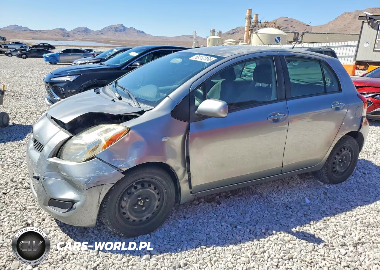 2010 Toyota Yaris Base – zdjęcie 1 z 12