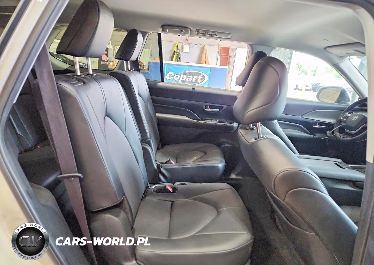 2024 Toyota Grand Highlander Xle VIN:5TDAAAB59RS026915 - 11