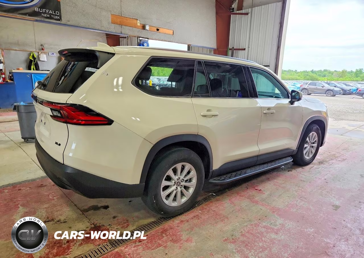 2024 Toyota Grand Highlander Xle VIN:5TDAAAB59RS026915 - 3