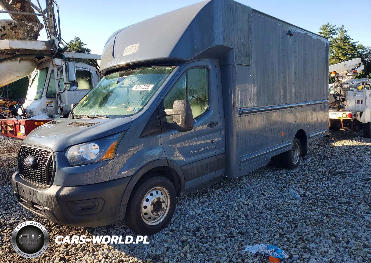 2021 Ford Transit Delivery Truck